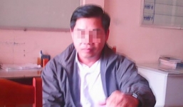 50 người bao vây ông chánh văn phòng huyện ủy ở chung phòng khách sạn với vợ người